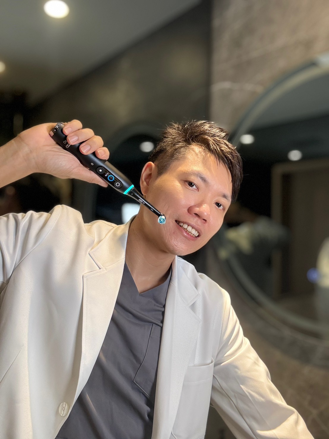 🦷【牙醫師答客問:關於刷牙與電動牙刷的真相】 🦷【牙醫師答客問:關於刷牙與電動牙刷的真相】